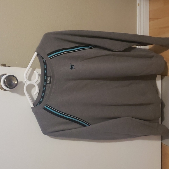 Hoodys size m (bench, roots, pink, garage,noth face) new overalls gap size m - Picture 6 of 9